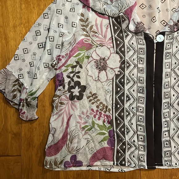 Dressbarn Pink & Green Floral 3/4 Sleeve Sailor Collar Sheer Cardigan Size 18/20 - Picture 4 of 10